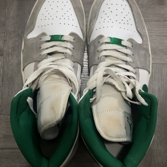 Air Jordan 1 SE Mid Grey Pine Green Size 10 - Picture 2 of 10